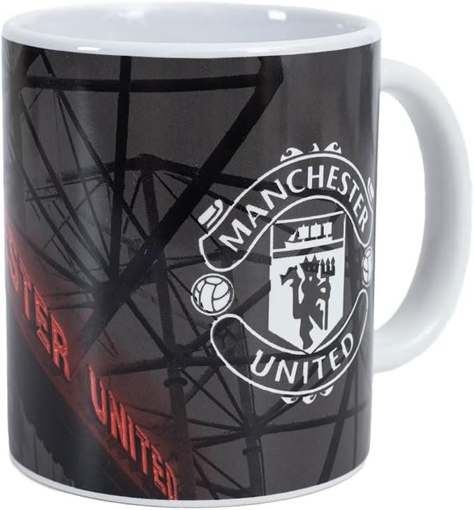 MAN UNITED MUG BLACK OLD TRAFFORD